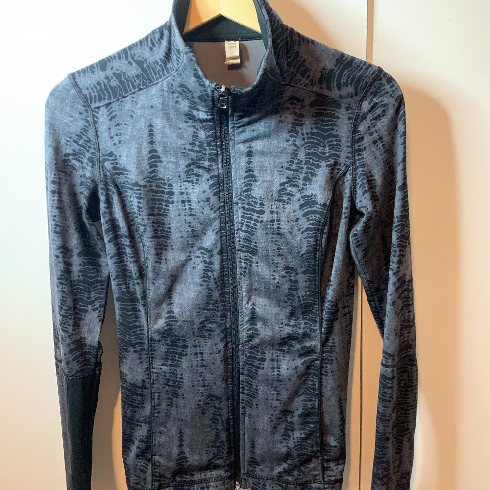 Under Armour Studio Perfect Athletic Jacket Size XS #1283715 Women Gray/Black